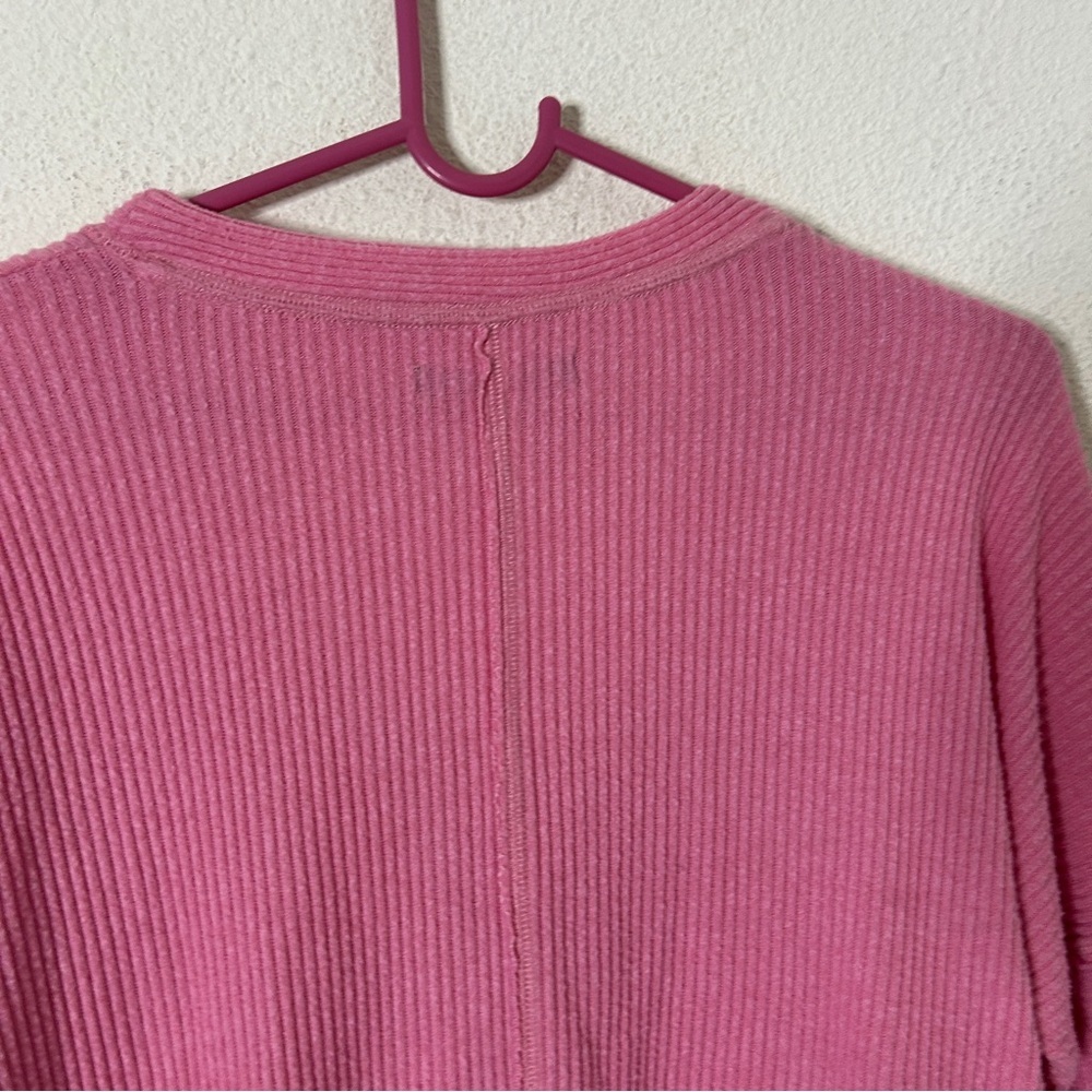 Abercrombie & Fitch Cropped Drop Shoulder Button Pink Cardigan Women’s Medium - Picture 9 of 10